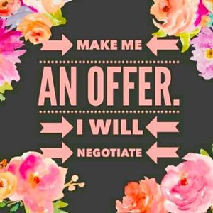 🎉 REASONABLE OFFERS ACCEPTED 🎉